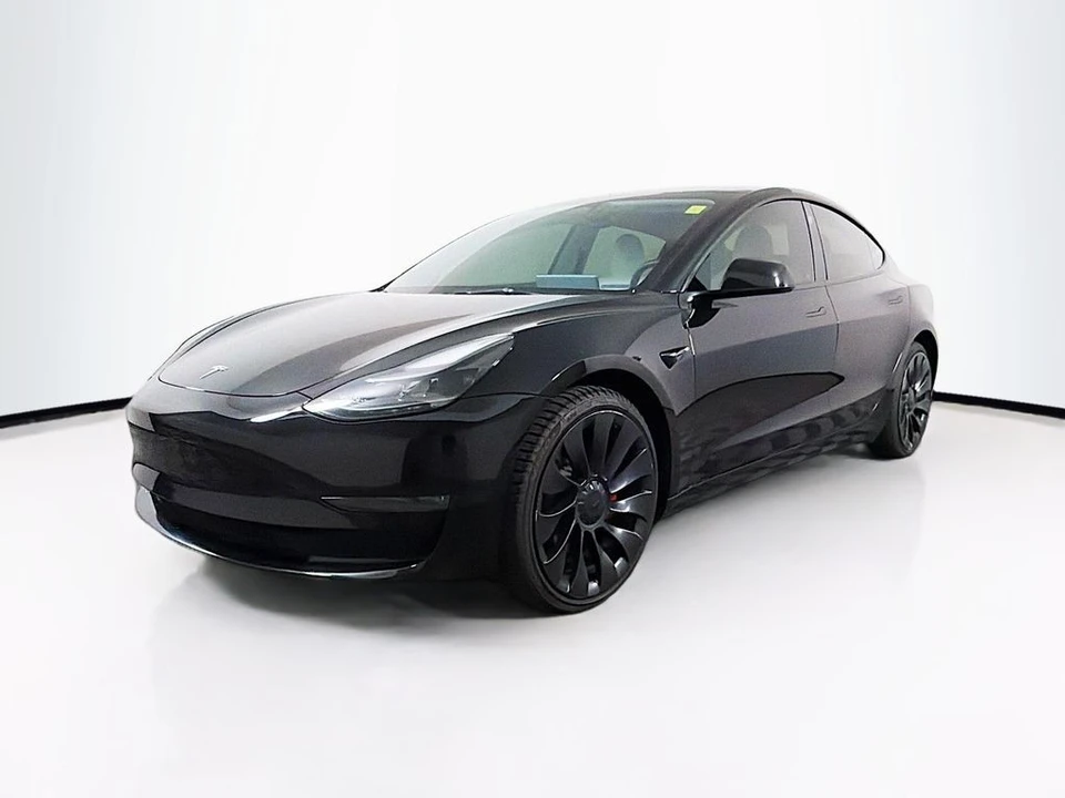 2023 Tesla Model 3 Performance - Image 3 of 21