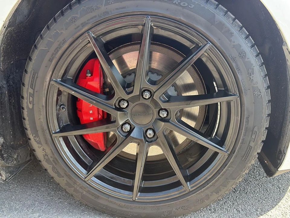 2023 Tesla Model 3 Performance - Image 10 of 21
