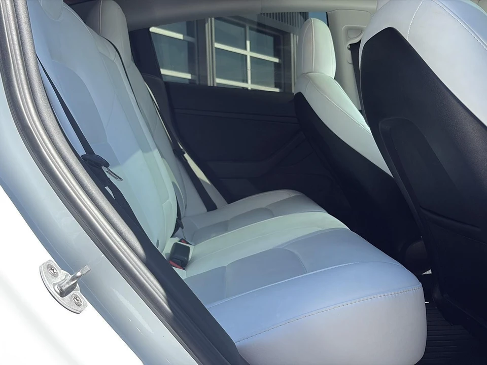 2023 Tesla Model 3 Performance - Image 20 of 21