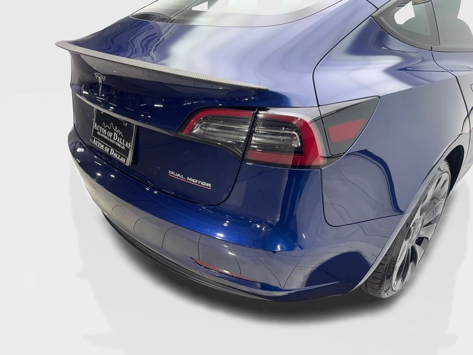 2023 Tesla Model 3 Performance - Image 18 of 21
