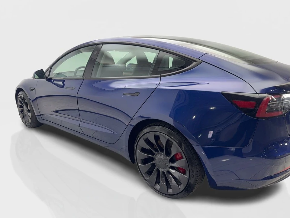 2023 Tesla Model 3 Performance - Image 14 of 21