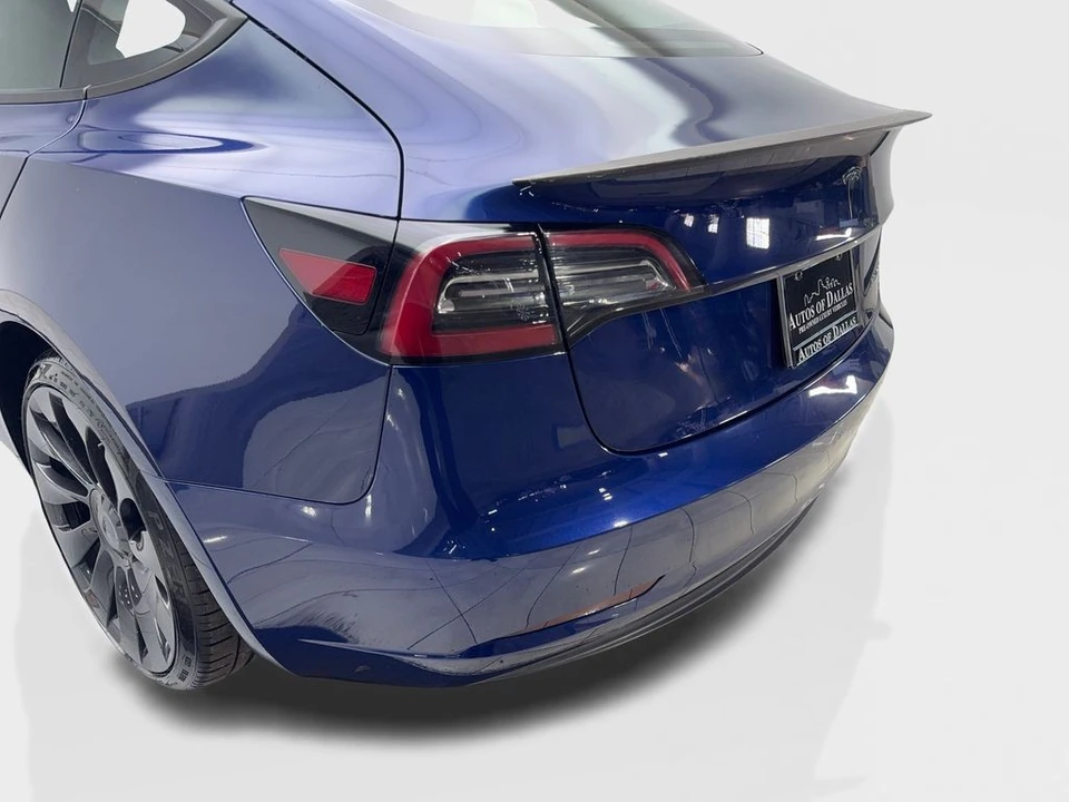 2023 Tesla Model 3 Performance - Image 19 of 21
