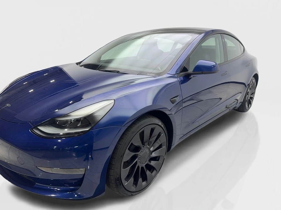 2023 Tesla Model 3 Performance - Image 11 of 21