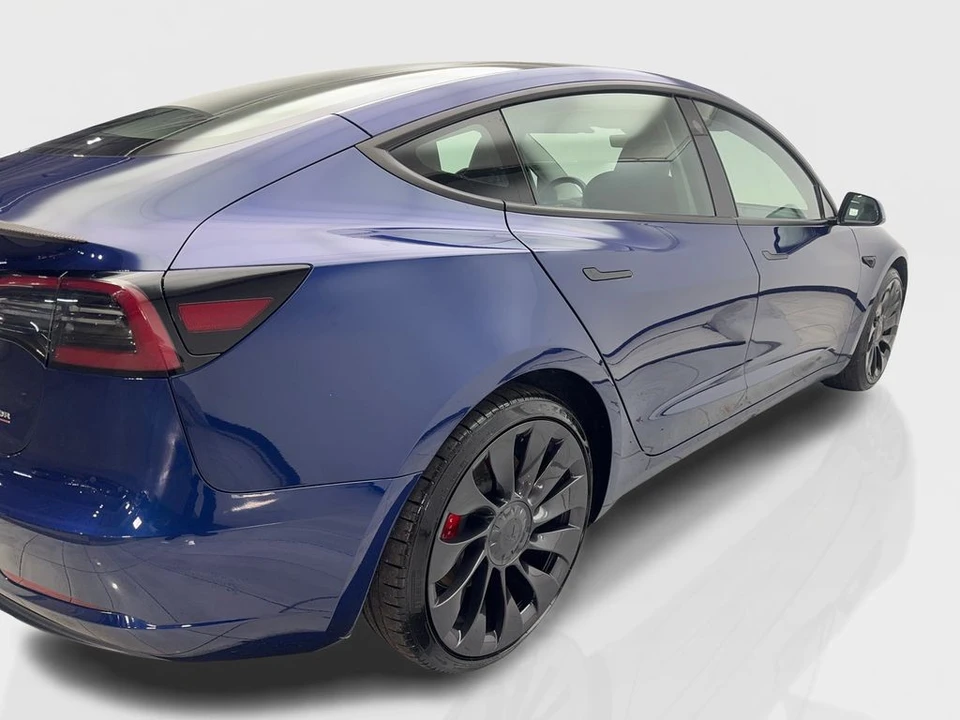 2023 Tesla Model 3 Performance - Image 13 of 21