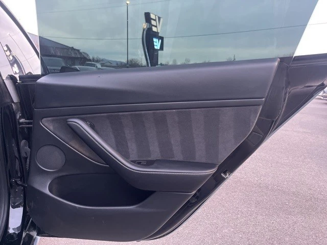 2023 Tesla Model 3 Performance - Image 20 of 21
