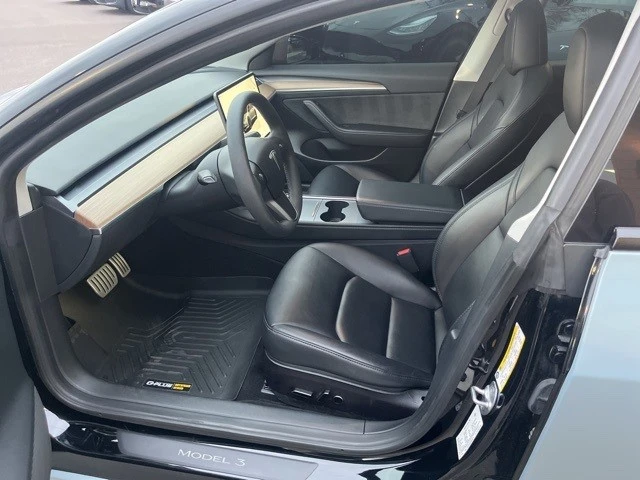 2023 Tesla Model 3 Performance - Image 14 of 21