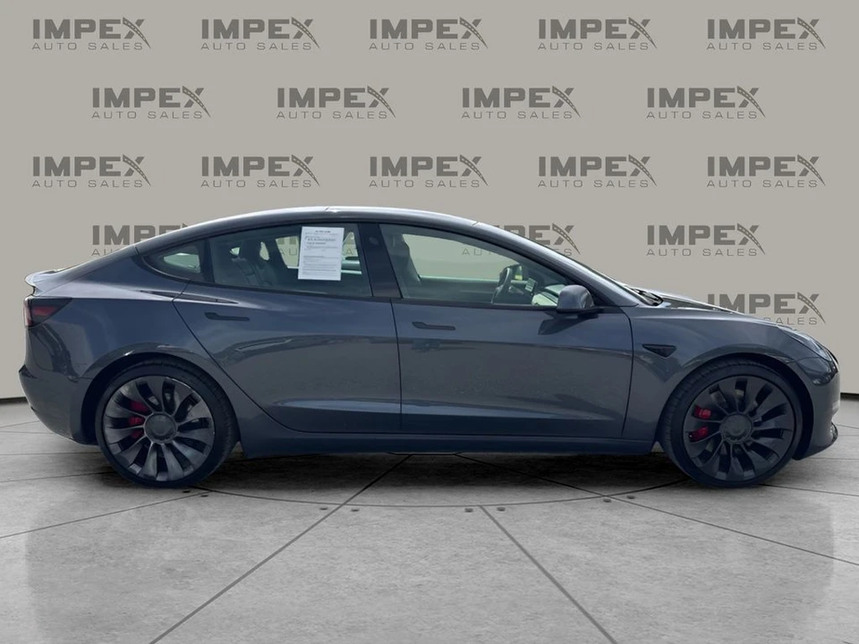 2023 Tesla Model 3 Performance - Image 6 of 31