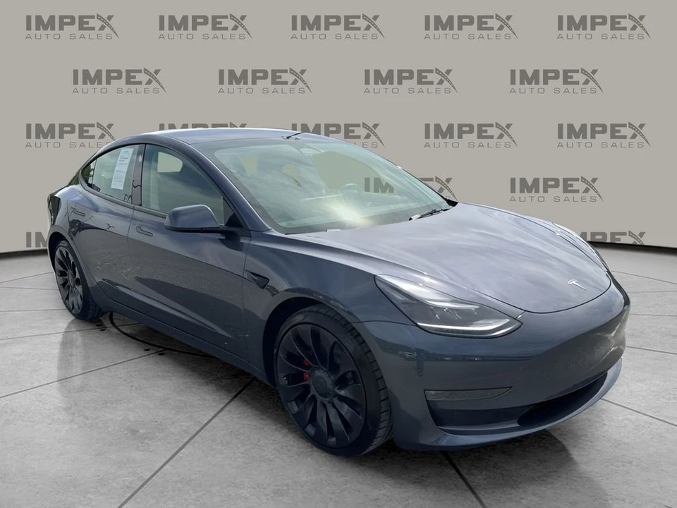 2023 Tesla Model 3 Performance - Image 7 of 31