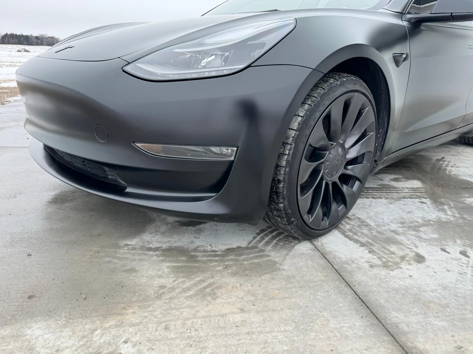 2023 Tesla Model 3 Performance - Image 14 of 31