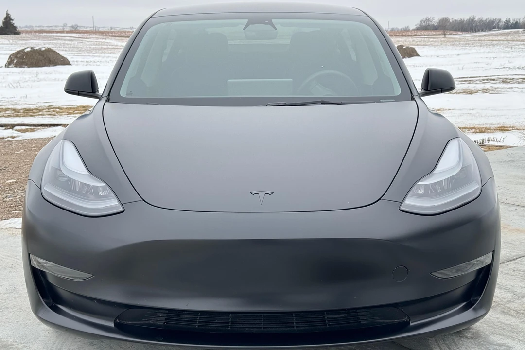 2023 Tesla Model 3 Performance - Image 2 of 31
