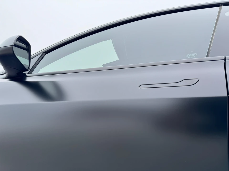 2023 Tesla Model 3 Performance - Image 26 of 31