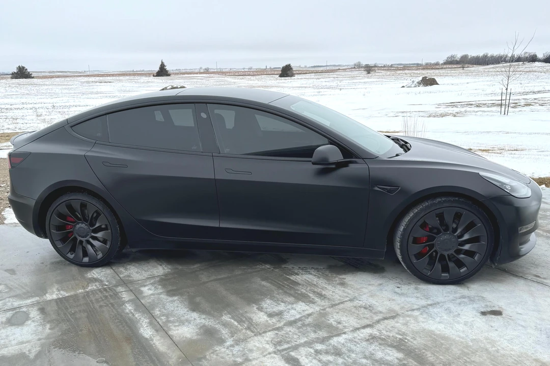 2023 Tesla Model 3 Performance - Image 3 of 31