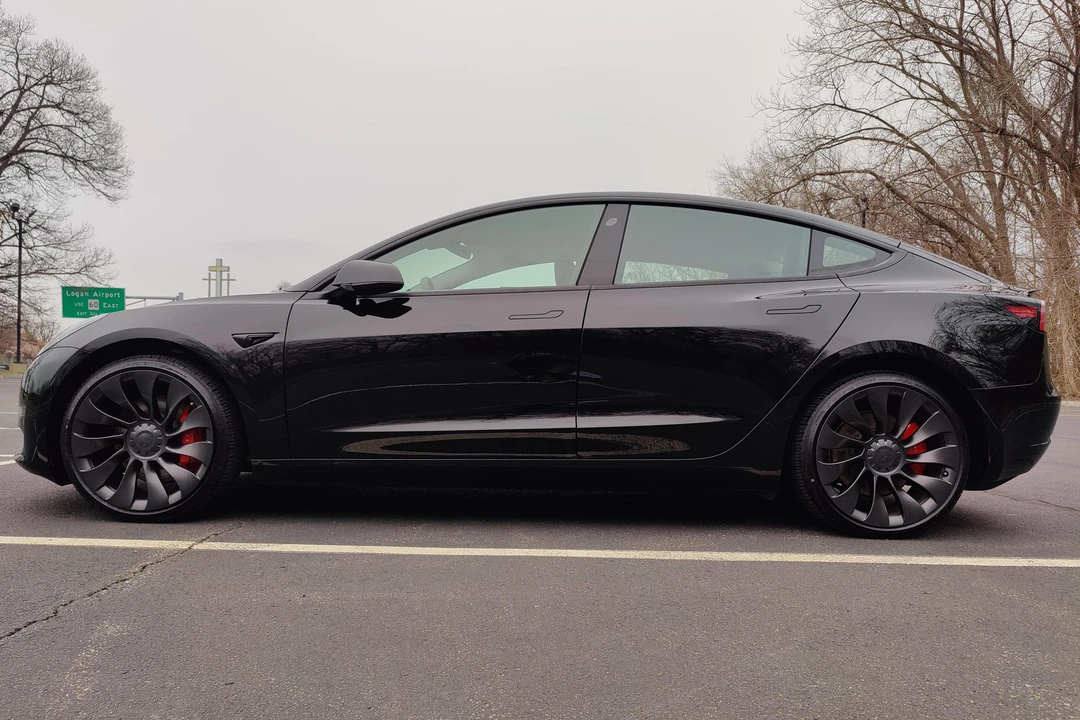 2023 Tesla Model 3 Performance - Image 3 of 31