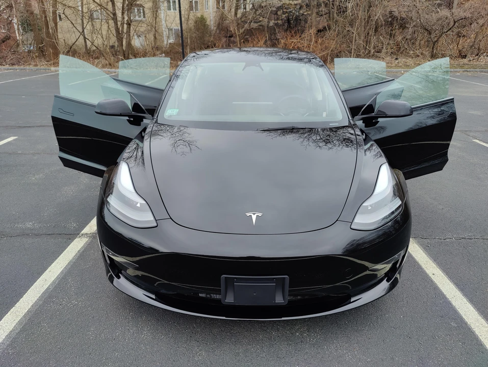2023 Tesla Model 3 Performance - Image 30 of 31
