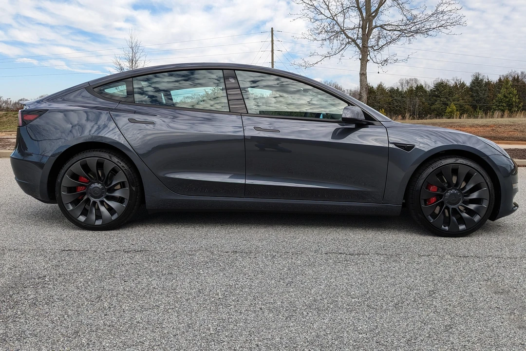 2023 Tesla Model 3 Performance - Image 20 of 31