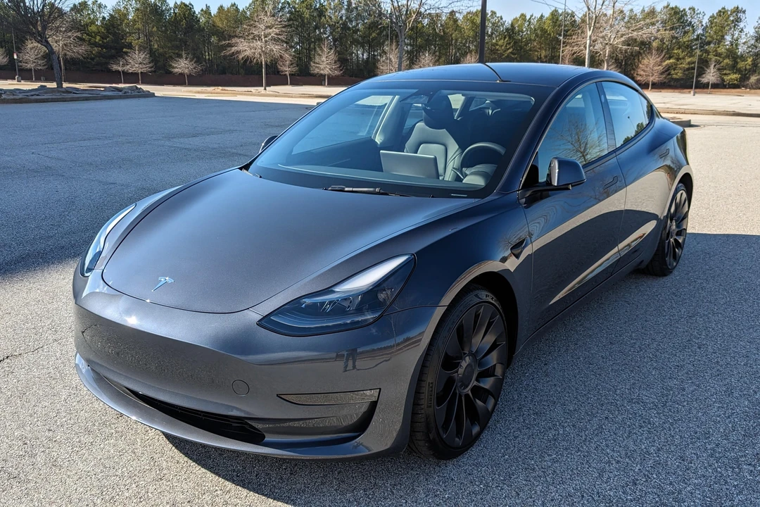 2023 Tesla Model 3 Performance - Image 8 of 31