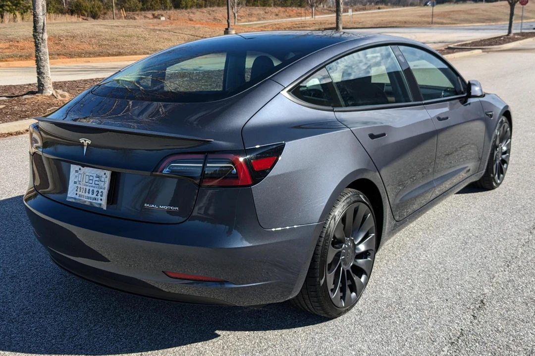 2023 Tesla Model 3 Performance - Image 4 of 31