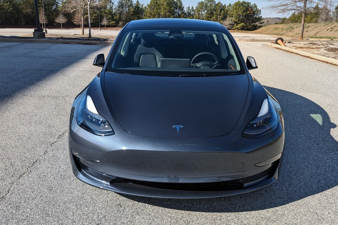 2023 Tesla Model 3 Performance - Image 6 of 31