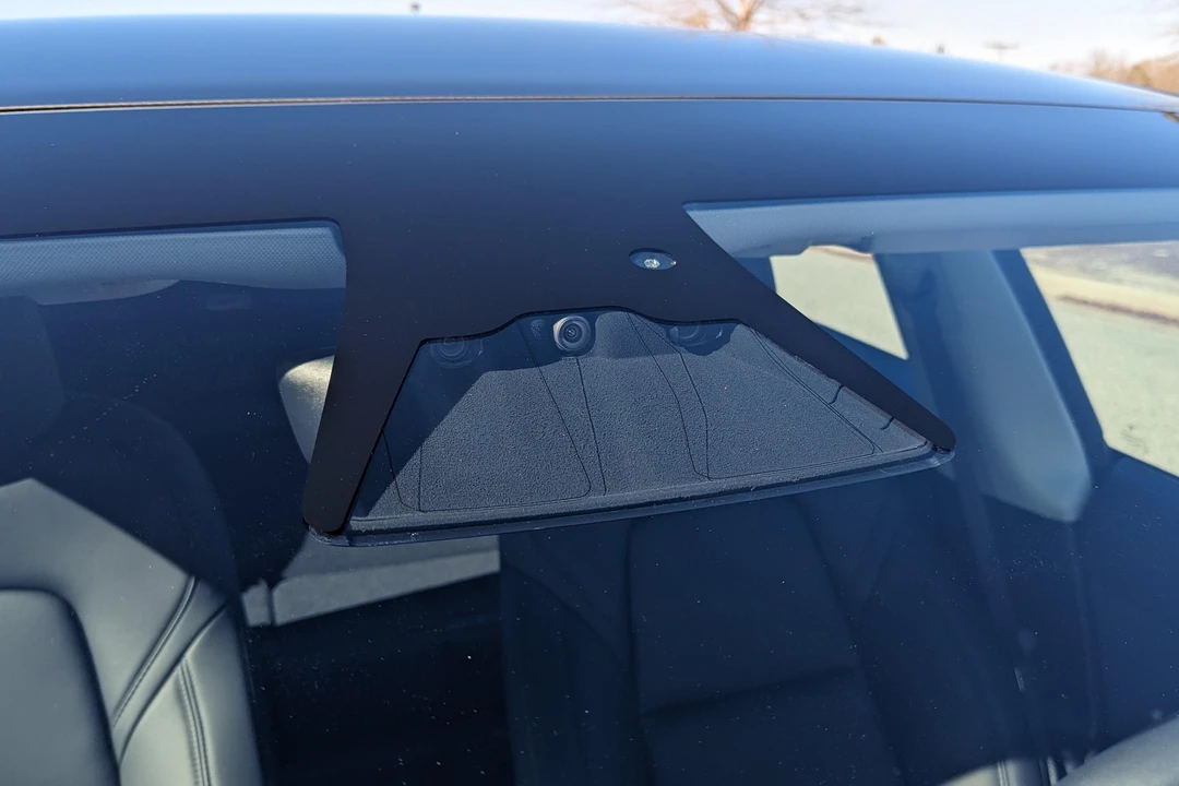2023 Tesla Model 3 Performance - Image 23 of 31