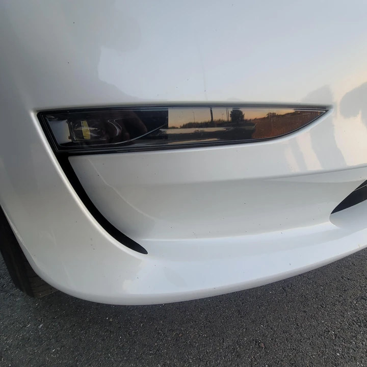 2023 Tesla Model 3 Performance - Image 13 of 31