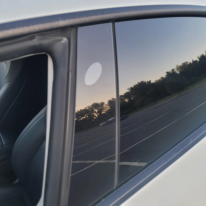 2023 Tesla Model 3 Performance - Image 17 of 31
