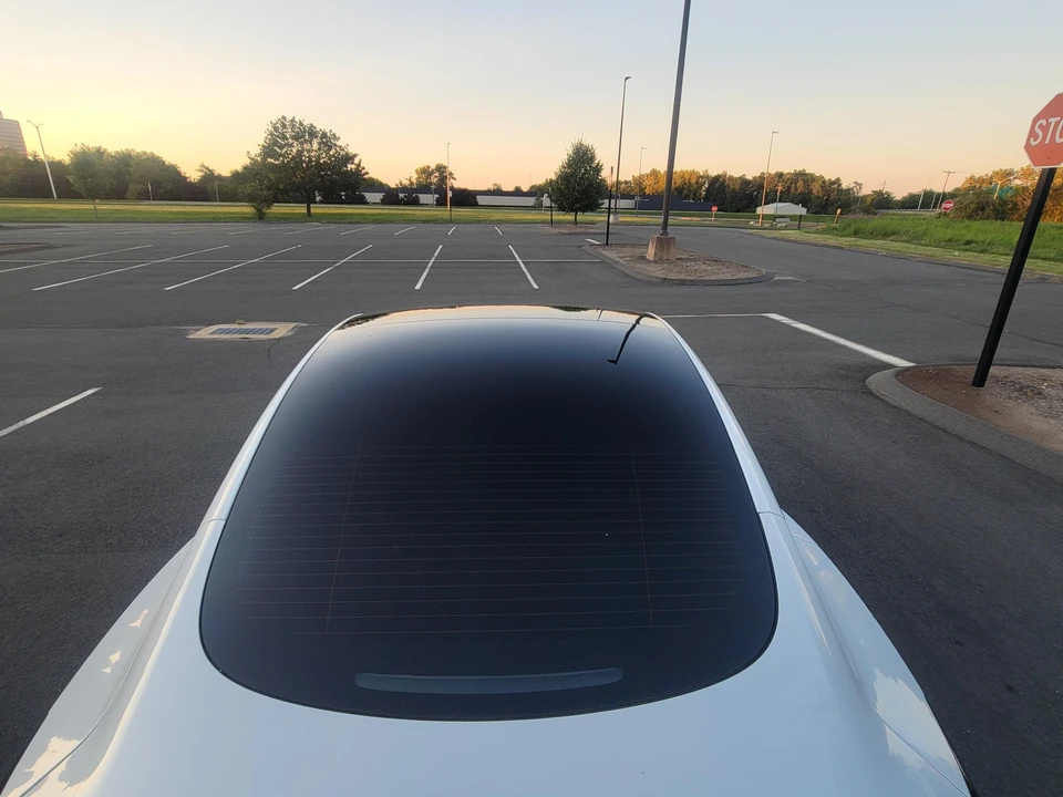 2023 Tesla Model 3 Performance - Image 20 of 31