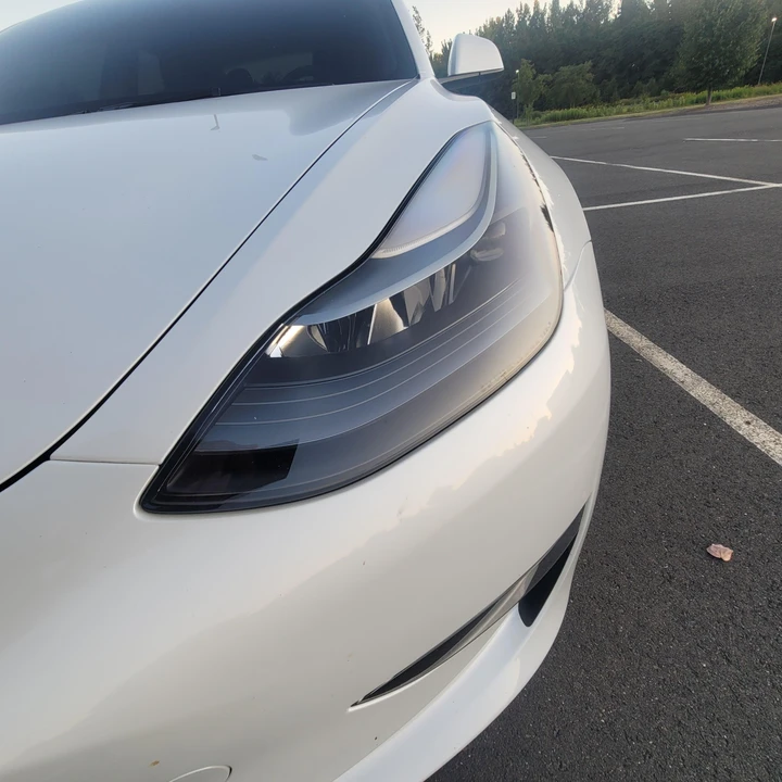 2023 Tesla Model 3 Performance - Image 15 of 31