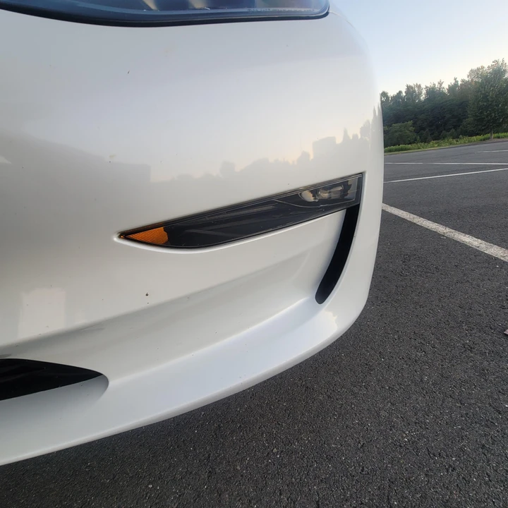 2023 Tesla Model 3 Performance - Image 16 of 31