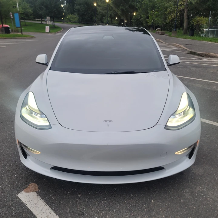 2023 Tesla Model 3 Performance - Image 6 of 31