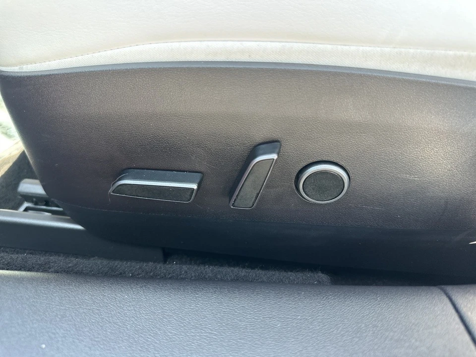 2023 Tesla Model 3 Performance - Image 10 of 12