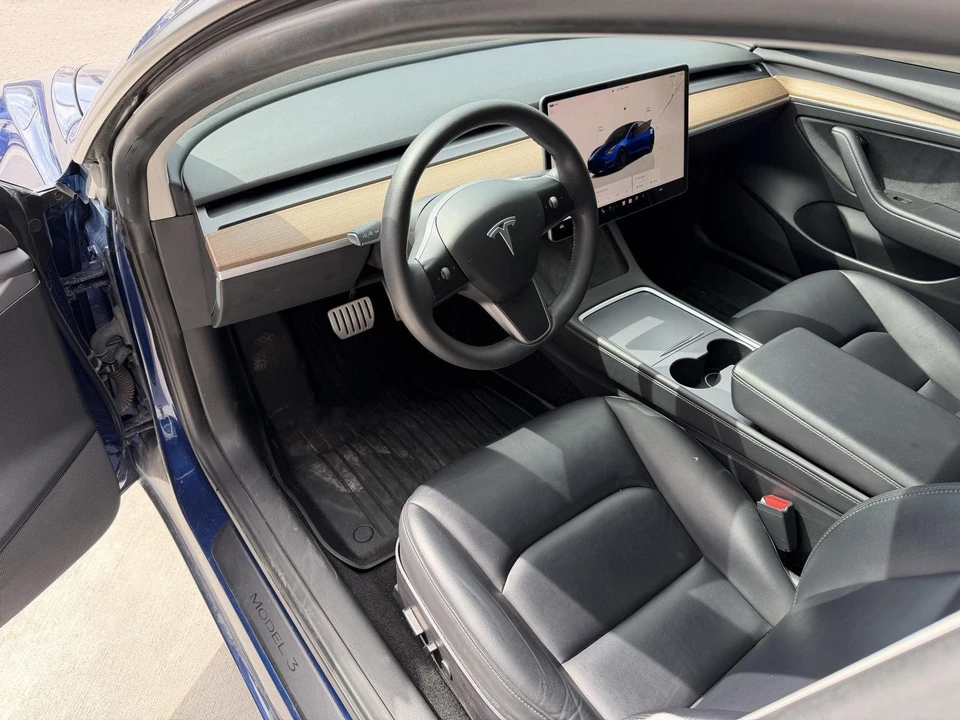 2023 Tesla Model 3 Performance - Image 13 of 21
