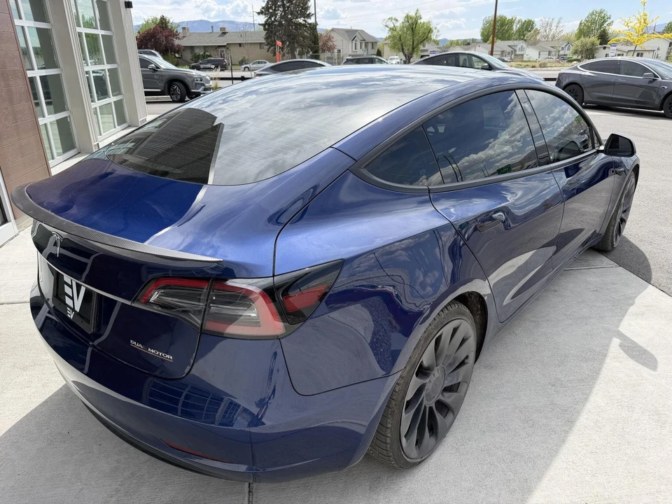 2023 Tesla Model 3 Performance - Image 8 of 21