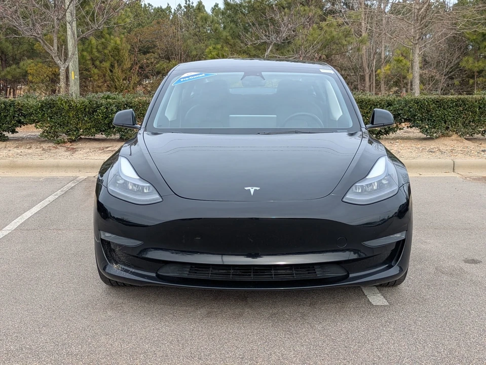2023 Tesla Model 3 Performance - Image 9 of 12