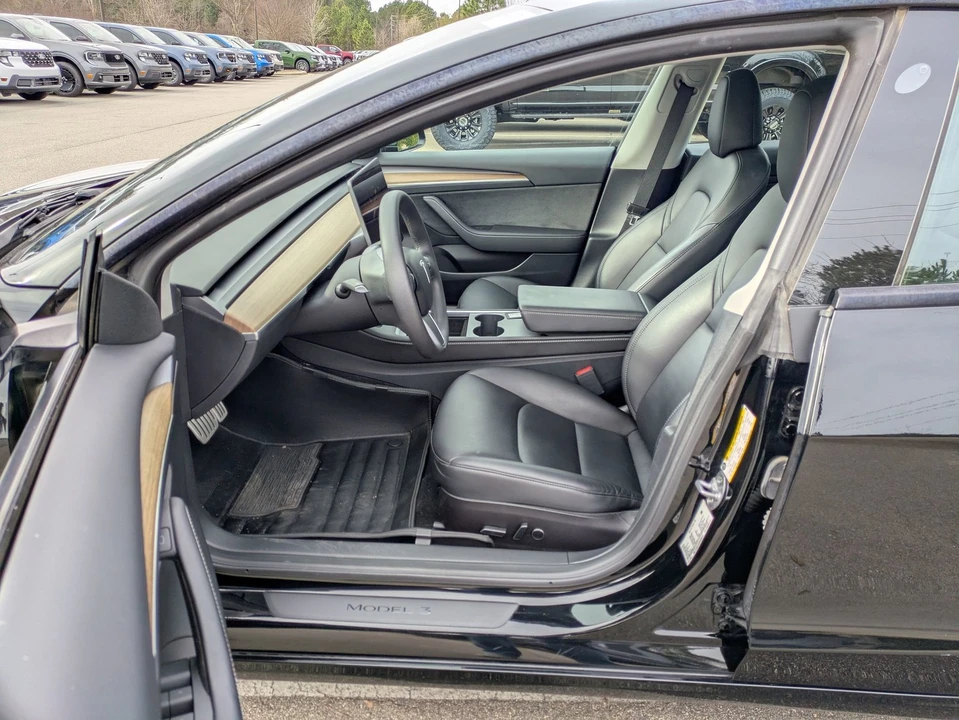 2023 Tesla Model 3 Performance - Image 12 of 12