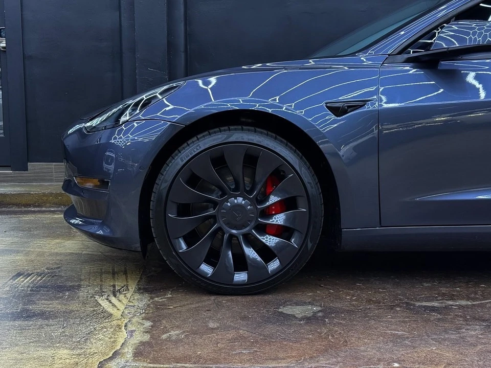 2023 Tesla Model 3 Performance - Image 4 of 12