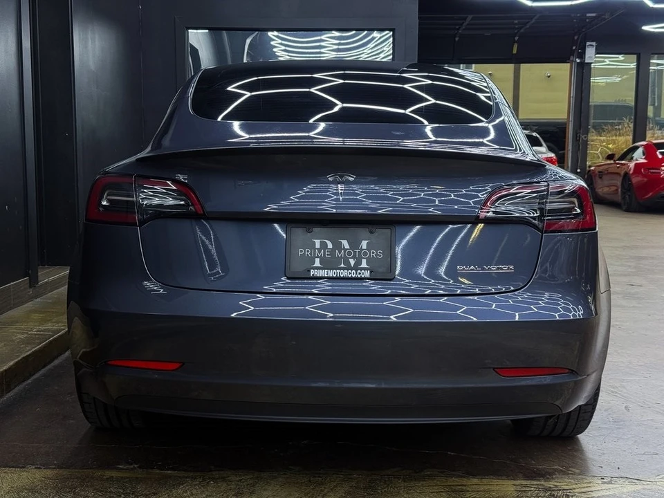 2023 Tesla Model 3 Performance - Image 8 of 12
