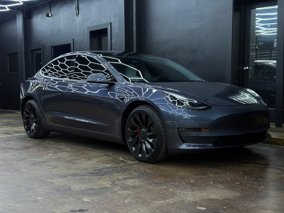 2023 Tesla Model 3 Performance - Image 11 of 12