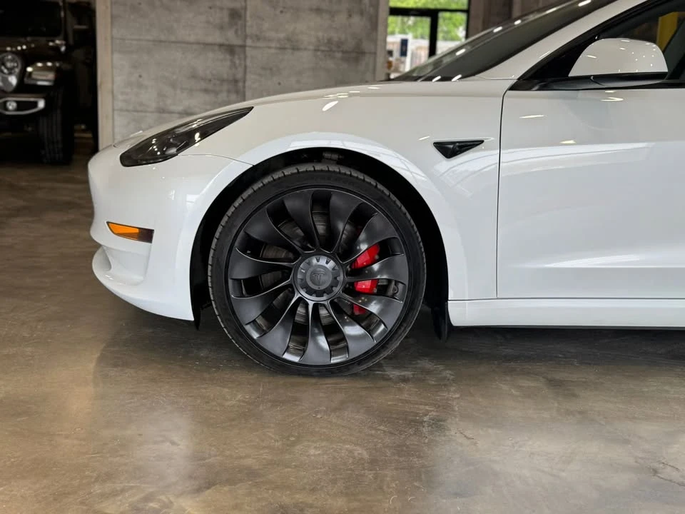 2023 Tesla Model 3 Performance - Image 8 of 8