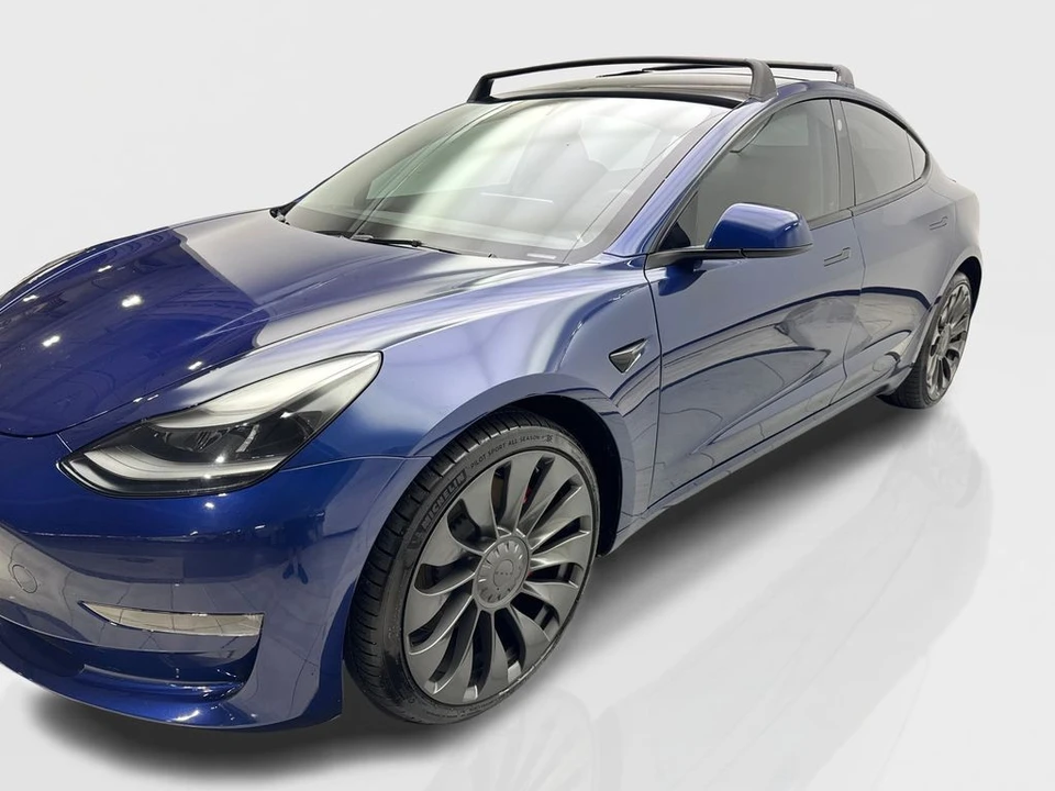2023 Tesla Model 3 Performance - Image 11 of 21