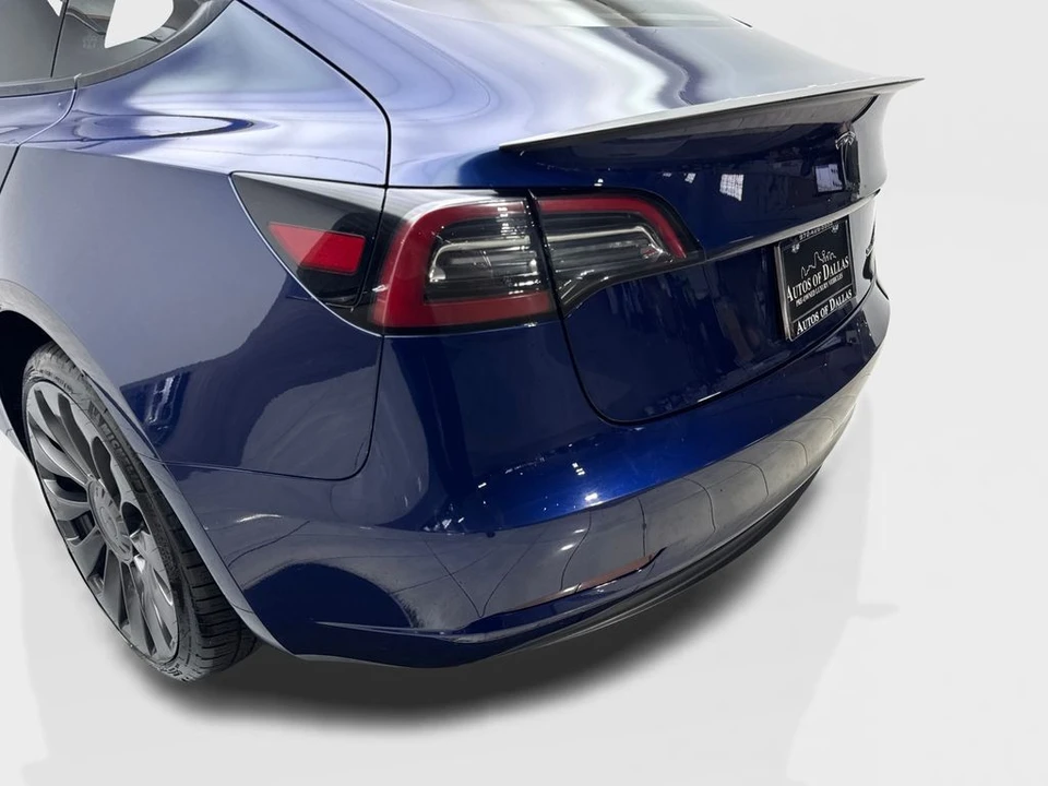 2023 Tesla Model 3 Performance - Image 19 of 21
