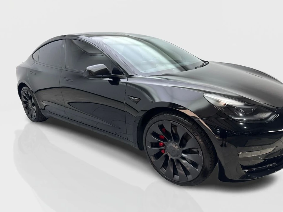 2023 Tesla Model 3 Performance - Image 12 of 21