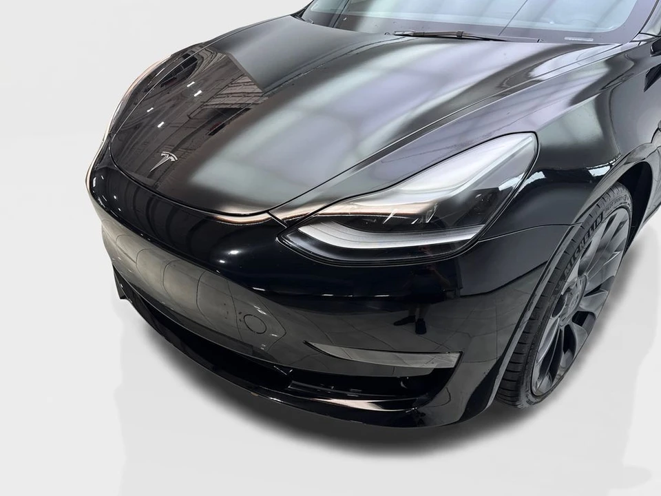2023 Tesla Model 3 Performance - Image 16 of 21