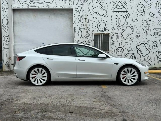 2023 Tesla Model 3 Performance - Image 5 of 18