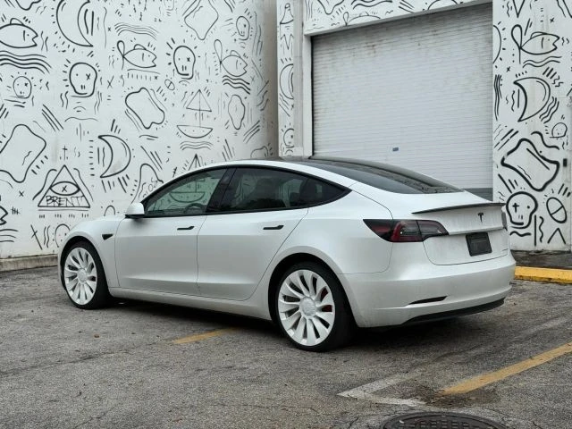 2023 Tesla Model 3 Performance - Image 6 of 18