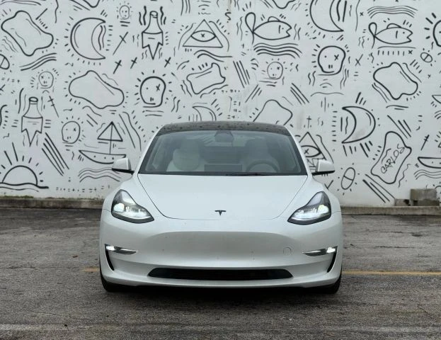 2023 Tesla Model 3 Performance - Image 2 of 18