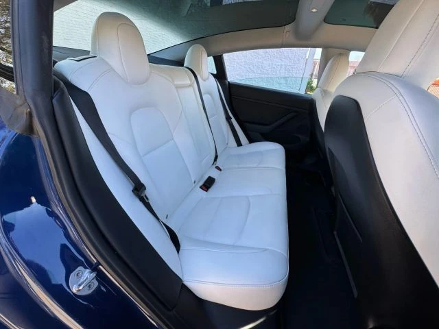 2023 Tesla Model 3 Performance - Image 18 of 21