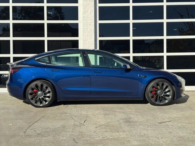 2023 Tesla Model 3 Performance - Image 16 of 21
