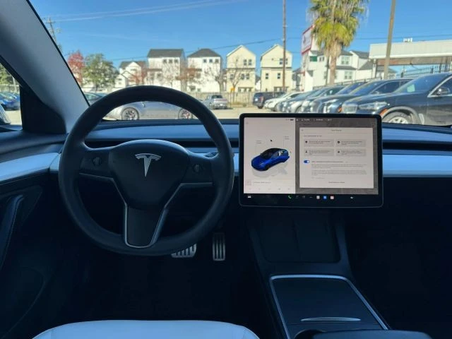 2023 Tesla Model 3 Performance - Image 13 of 21