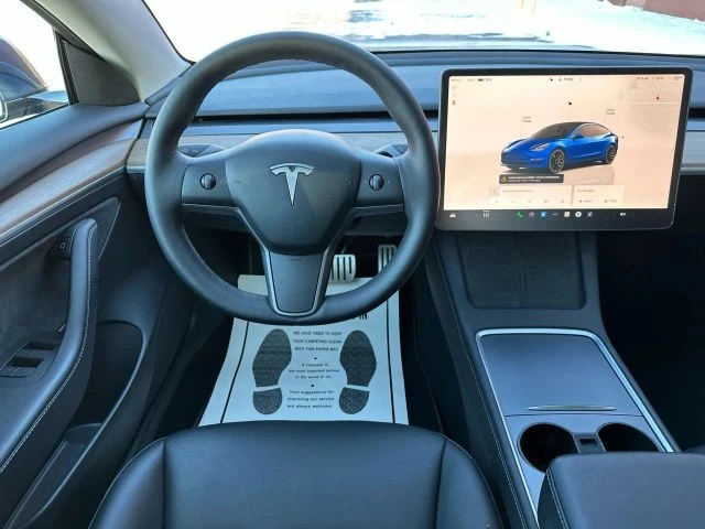 2023 Tesla Model 3 Performance - Image 15 of 18