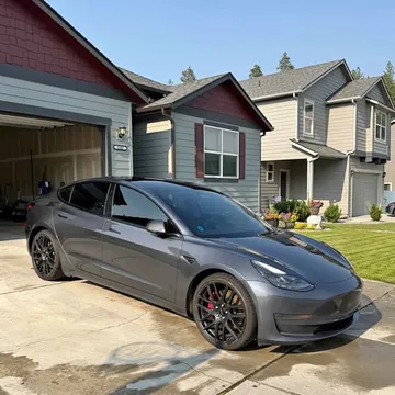 2023 Tesla Model 3 Performance